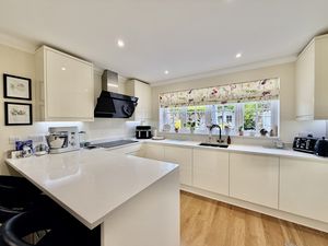 Photo 9- click for photo gallery